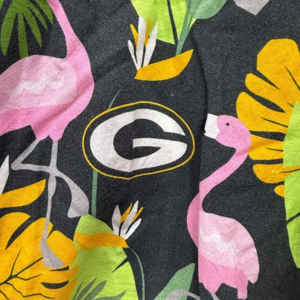 NFL Green Bay Packers Mens Large Flamingo Tropical Viscose Button Up Shirt Black